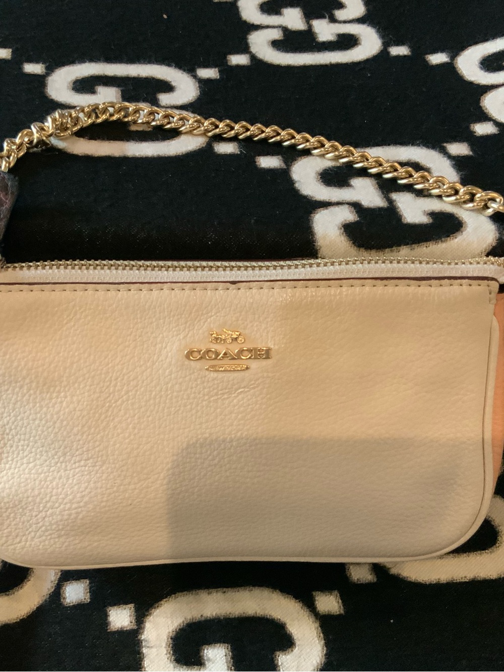 Coach small handbag - Picture 3 of 6